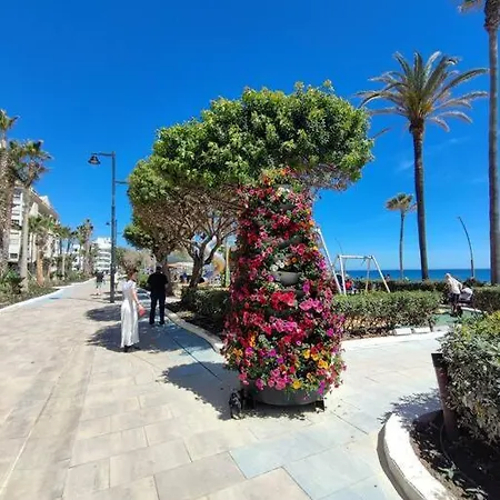 1St Line Of The Beach, La Rada Beach! Ac,Wifi,Terrace, Private Parking Estepona Zewnętrze zdjęcie