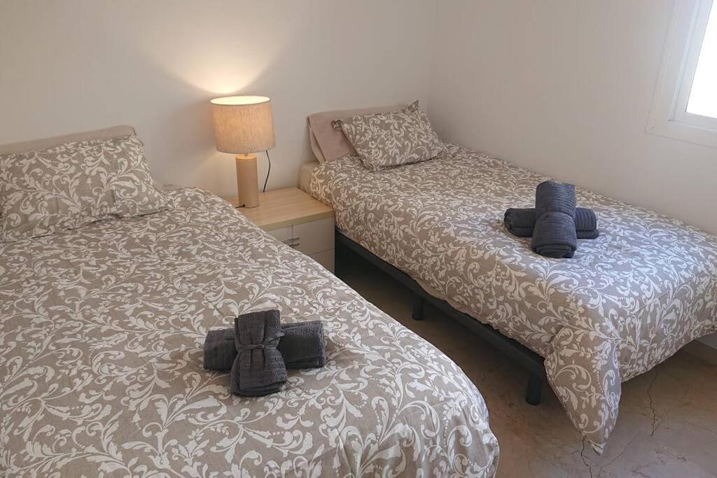 1st Line Of The Beach, La Rada Beach! Ac,wifi,terrace, Private Parking Apartamento *