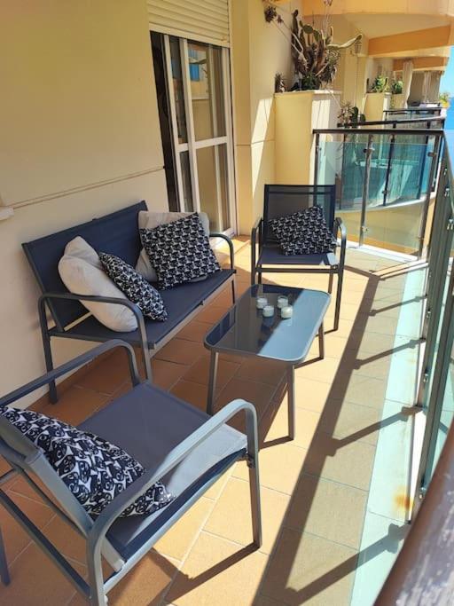 Apartamento 1st Line Of The Beach, La Rada Beach! Ac,wifi,terrace, Private Parking Estepona